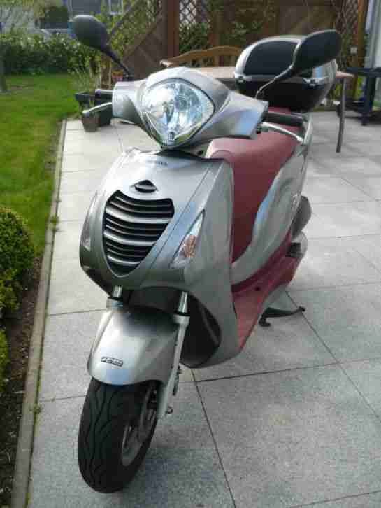 Honda Roller PS 125i mit Topcase, TOP-Zustand