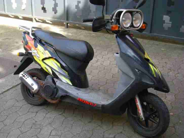 Honda SXR Cross Sport