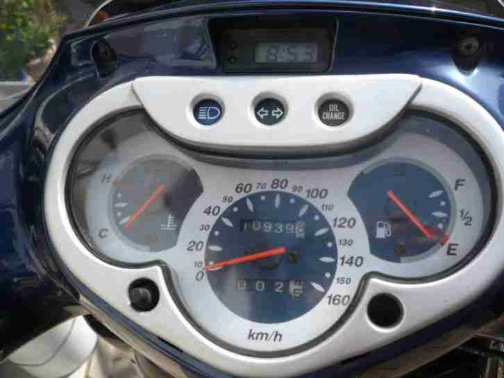 Honda SH 125 Roller Rahmenschaden/Unfall/10940 Km/ Motor super!