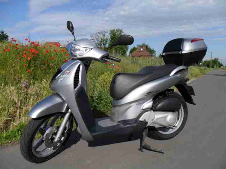 Honda SH 125i 2007 9 tkm Reifen Inspektion