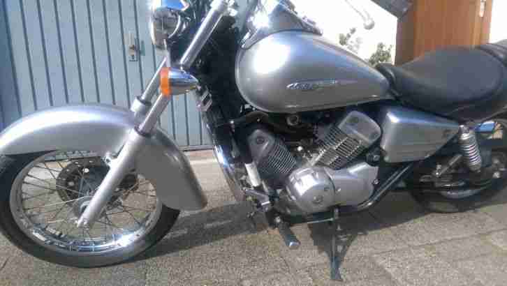 Honda Shadow 125 VT125 mit Sissybar Baujahr 2007