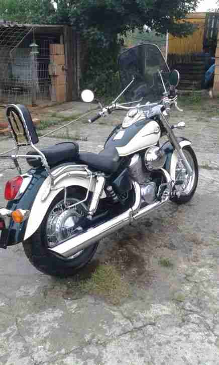 Honda Shadow 750 er Bj. 1998 sehr guter Zustand wenig Kilometer