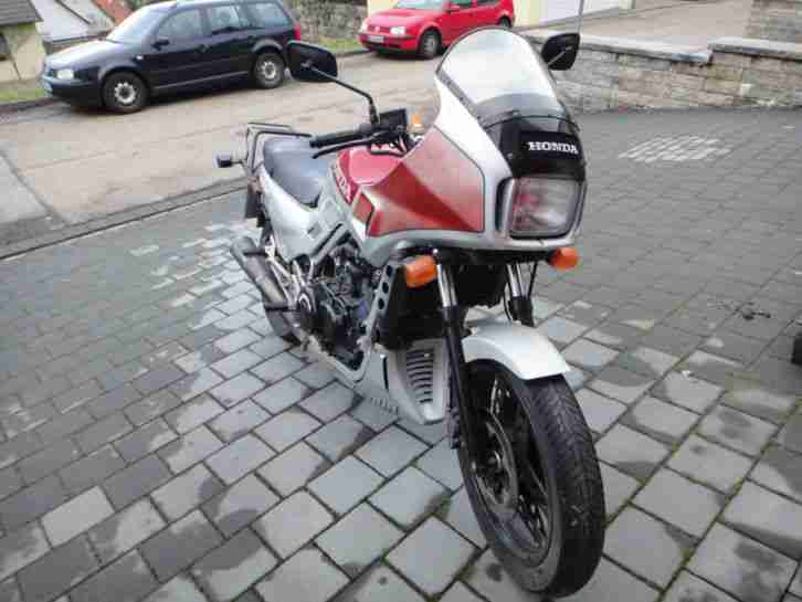 Honda VF 1000 F