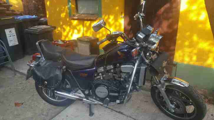 Honda VF750 Costum