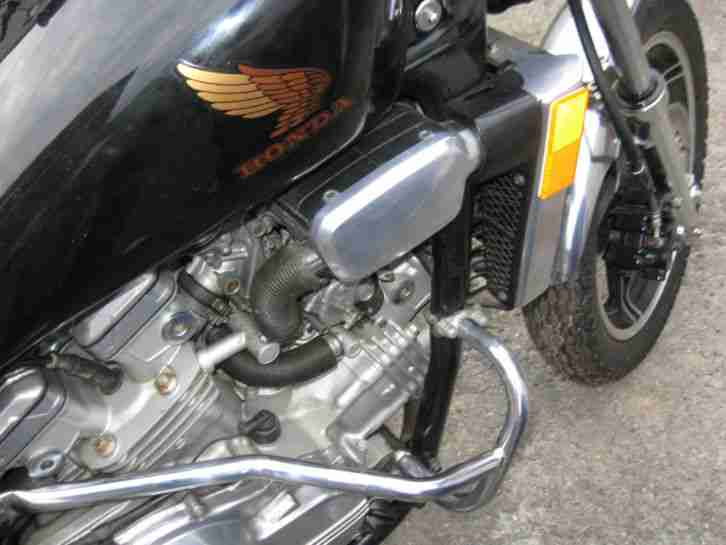 Honda VF750 RC09 aus1 Hand 12.202km TÜV NEU