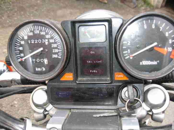 Honda VF750 RC09 aus1 Hand 12.202km TÜV NEU