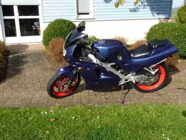 Honda VFR 400 NC24