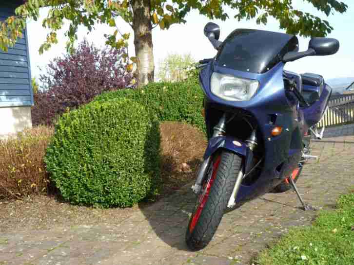 Honda VFR 400 NC24