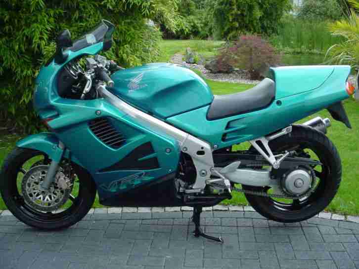 Honda VFR 750 RC36 27000Km
