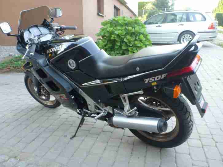 Honda VFR 750, Youngtimer, Zustand 1A!