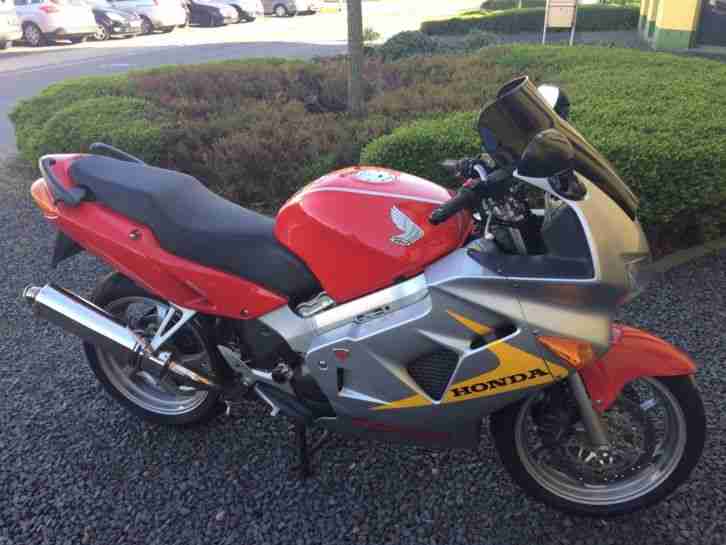 Honda VFR 800 FI RC 46