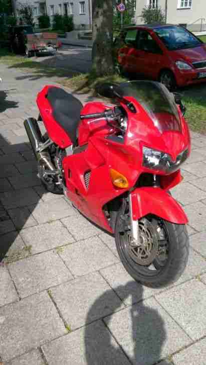 Honda VFR 800, RC 46, 1.Hand Top Zustand 35200km Winterpreis