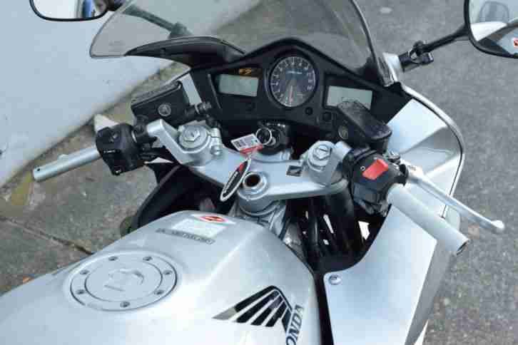 Honda VFR 800 RC46 ABS BJ 2002 - defekt!