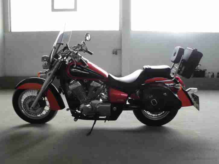 Honda VT 750 C Shadow Chopper/Cruiser mit Scheibe + Seitentaschen + Sissybar