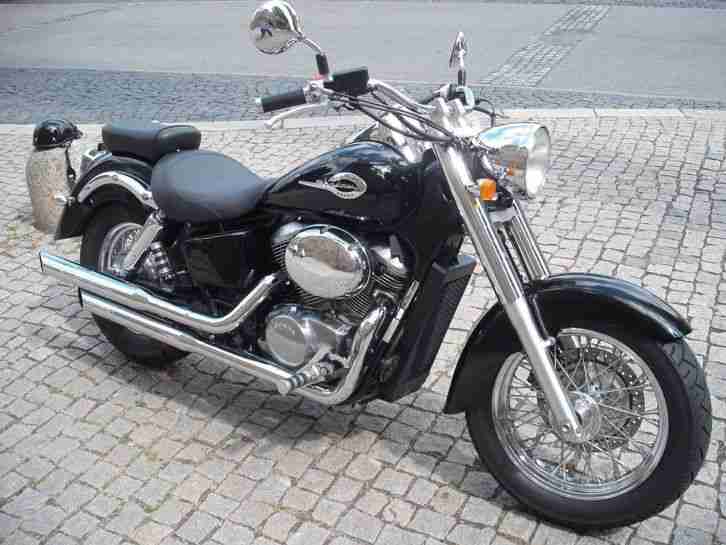 Honda VT 750 Shadow American Classic Chopper Cruiser mit Silvertail Auspuff