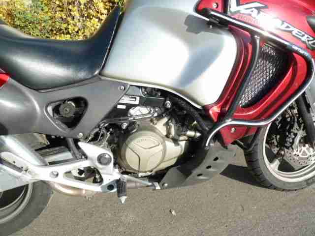 Honda Varadero XL 1000 V, großes Topcase, TÜV neu, kleine Blinker, Sturzbügel