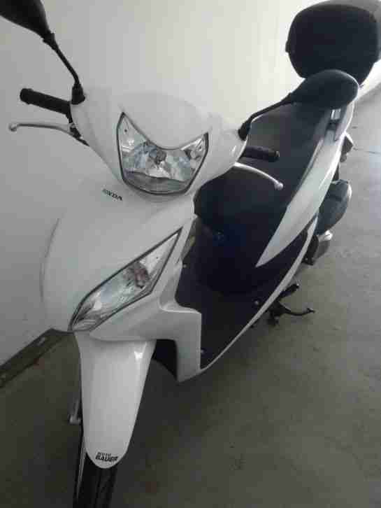 Honda Vision 50 Roller wie NEU