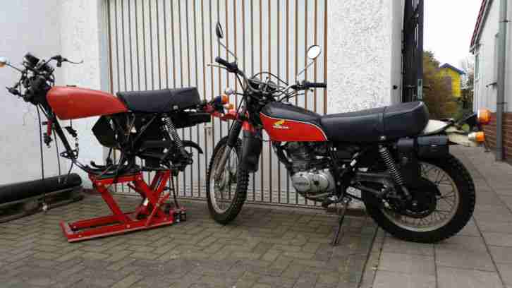 Honda XL 250 K3, Bj. 1976 (zusätzlicher Ersatzteilträger)