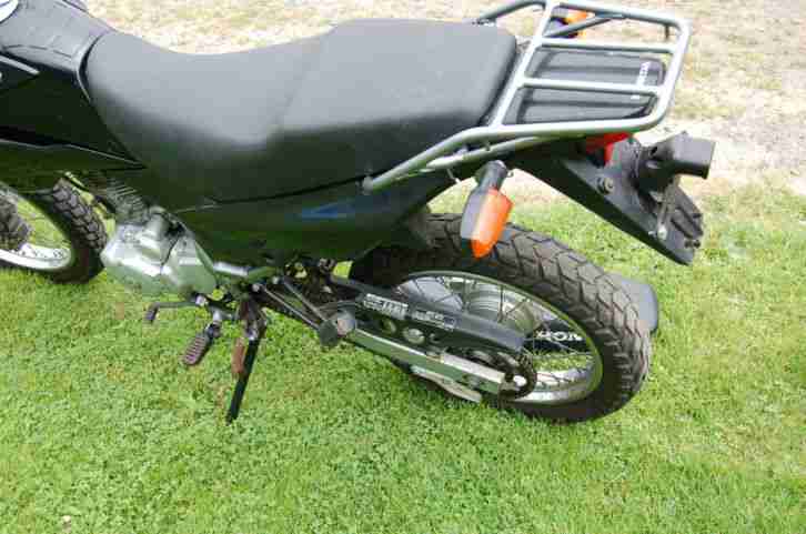 Honda XR 125L HU Juni 2018 nur 11235 Km VB
