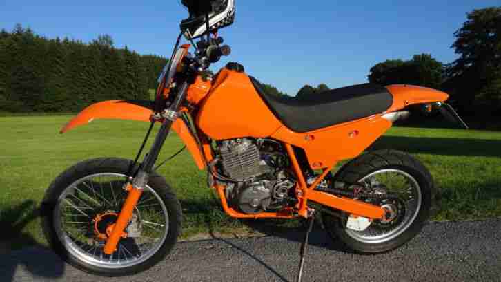 Honda XR 600 R mit KTM Maske 2008
