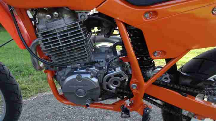 Honda XR 600 R mit KTM Maske 2008