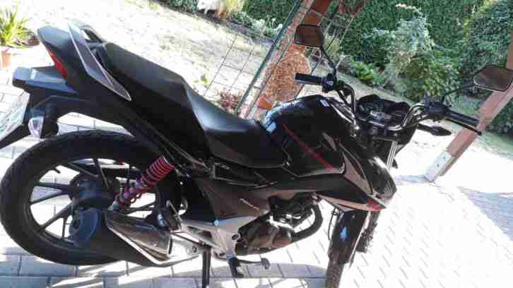Honda cb 125 f (GLR 1251WHFED )ERSTZUL:2015
