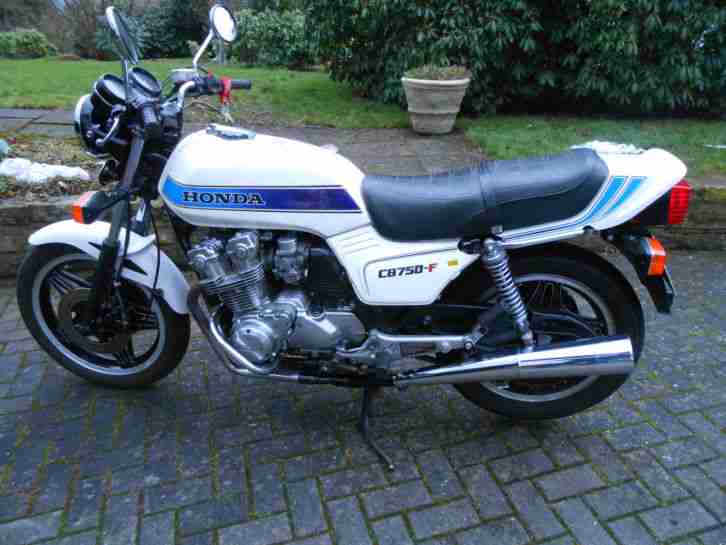 Honda cb 750 F Boldor Oldtimer RC 04