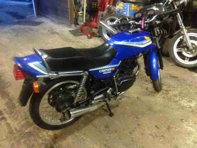 Honda cb250 rs motorschäden sitze ventil war lose