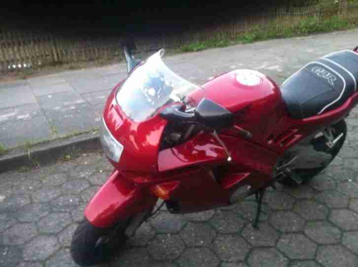 Honda cbr 600 f pc25