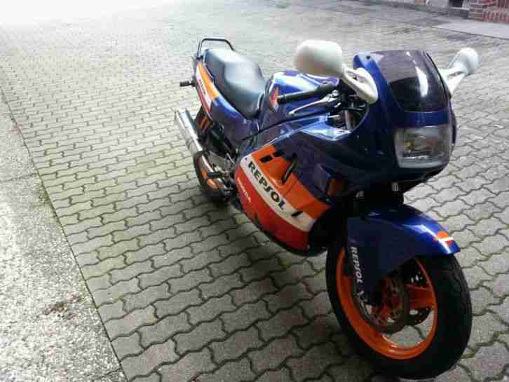 Honda cbr 600 pc 23 im Repsol Design