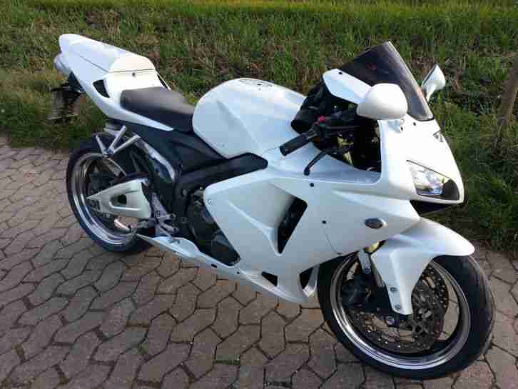 Honda cbr 600 rr pc 37