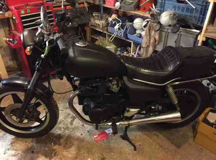 Honda cm 400 t Motorrad Scrambler Chopper in Schwarz Matt