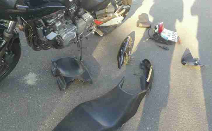 Honda hornet 600 bj 2000 unfall