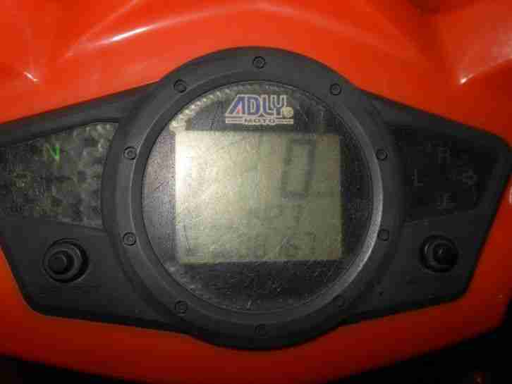 Hurricane 320 Bastlerfahrzeug