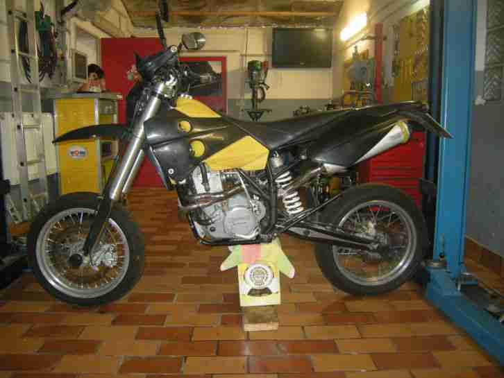 Husaberg 450 FE Supermoto