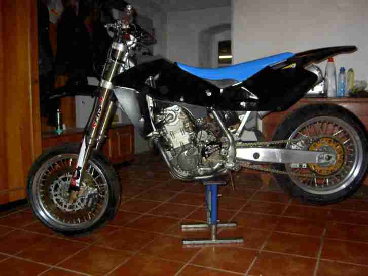 Husqvarna SMR 450 Erstzulassung 2007 ca 10000