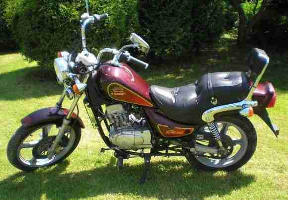 Hyosung GA 125 Cruise 2 Chopper Cruiser Motorrad