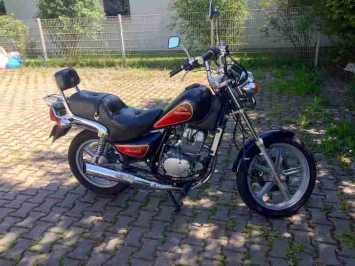 Hyosung GA 125 Cruise II 2 Chopper 125 ccm 125er Motorrad