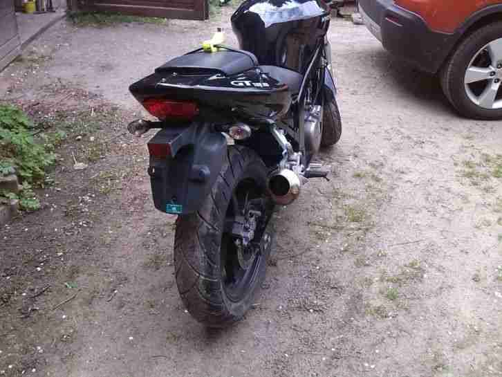 Hyosung GT 125 B Standard