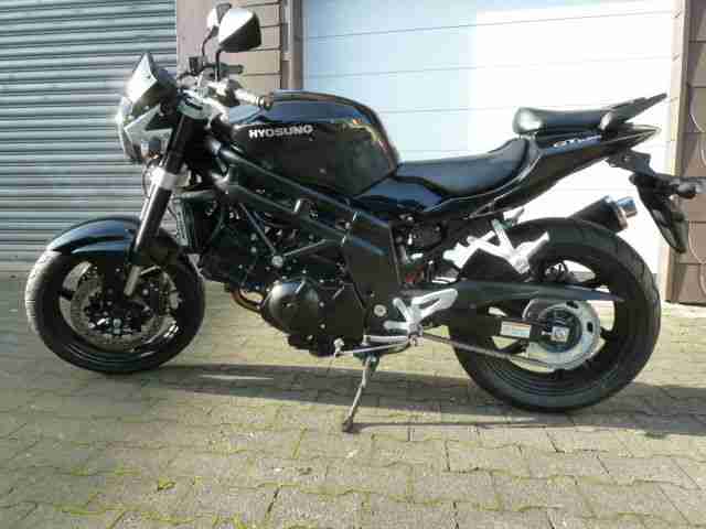 Hyosung GT 650i N GT650i N Bj. 2013 nur 190 km Hersteller-Restgarantie 05.15