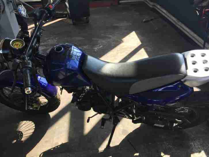 Hyosung RT 125 mit Motorschaden an Bastler EZ 03