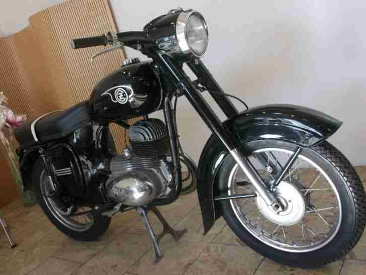 JAWA CZ 175 TYP 450 1968 Restaurierter Oldtimer Motorrad Classic Motorcycle