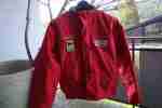 Jacke, , rot, alter Schriftzug,