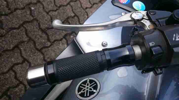 Jamaha FJR 1300 mit Vollausstattung