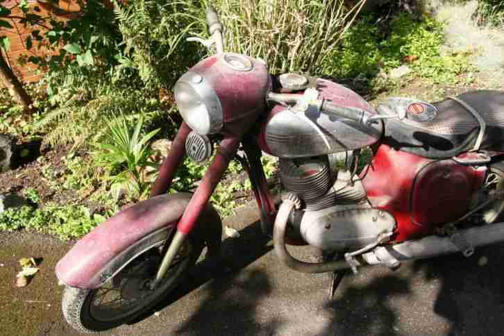 Jawa 250 Scheunenfund komplett und absolut original