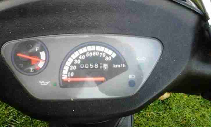 Jinan Qingqi Roller Fast Neu, 581km gelaufen, Windschild Neu.