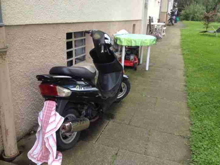 Jinan Quingqi QM50QT-6-01 Motorroller,Schwarz,50ccm,2,1 Kw
