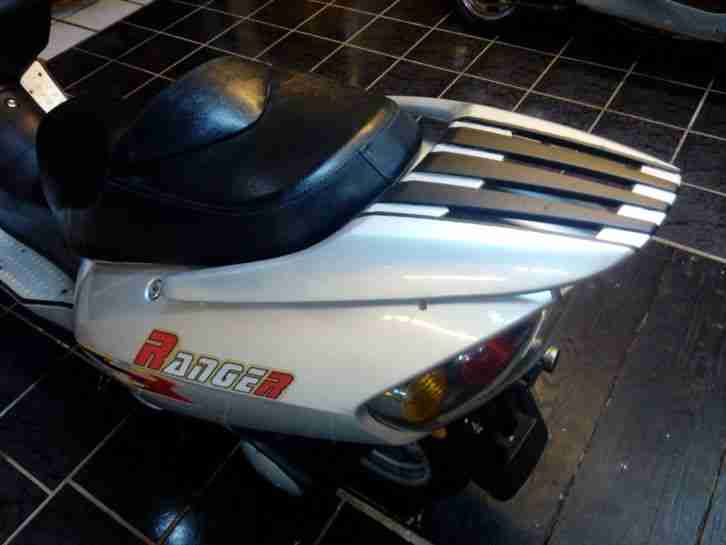 Jonway 125-2xRoller Scooter