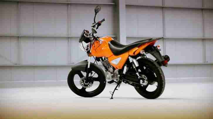 Junak 123 Motorrad 125cc Lieferung durch unsere Fachhändler