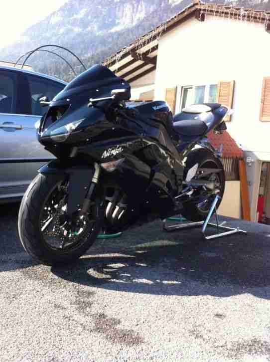KAWASAKI NINJA ZX10-R